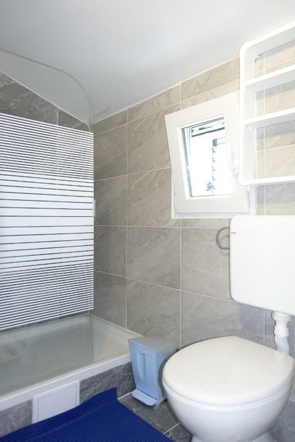 Apartman Joy Nin Exterior foto